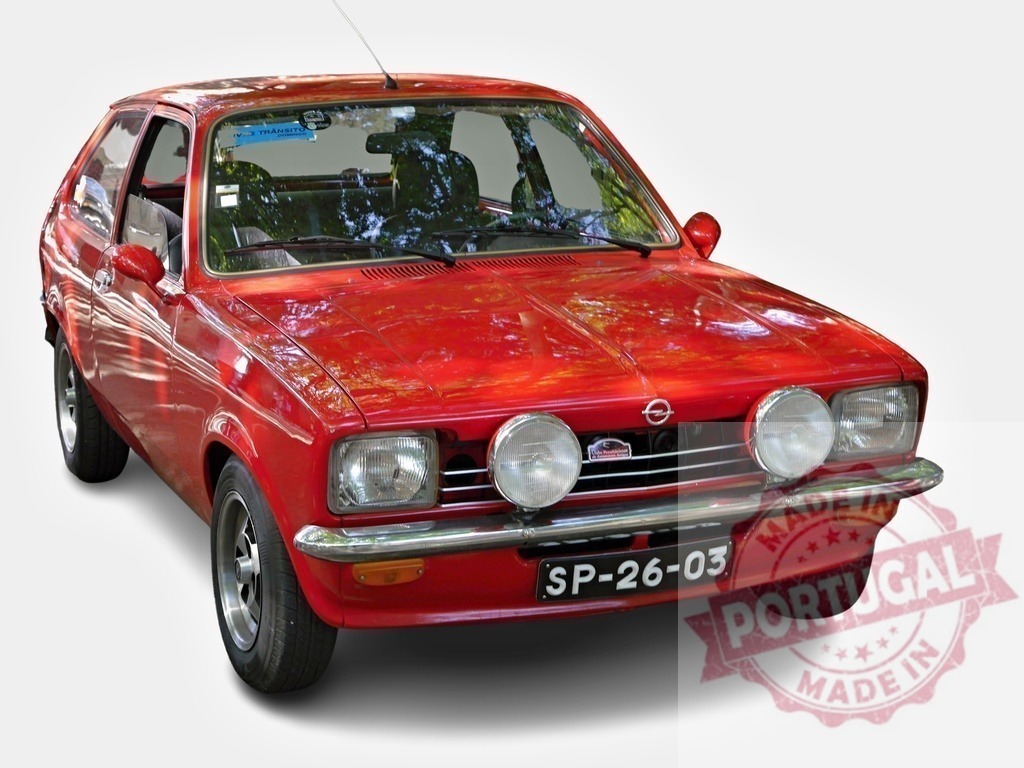 Red Opel Kadett C showing its front, parked and shining under the sunlight | Classic Opel Kadett C car parked, showing its front, shining under the sunlight - Realisiert mit Pictrs.com
