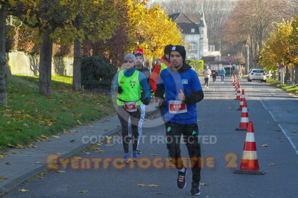 241201_1241_EV4_3224 | Sportfotografie im Rhein-Sieg Kreis, Köln, Bonn, NRW, Rheinland Pfalz, Hessen, etc. Unser Tätigkeitsfeld umfasst den Laufsport vom Volkslauf über den Marathon, Duathlon, Triathon bis zum Ultralauf wie Kölnpfad Ultra oder Schindertrail.