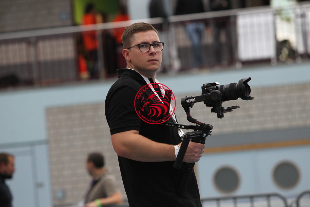 JT6F8557 | Fotos vom Adler Cup - Pictures from Adler Cup

Hier findet Ihr alle Eindrücke und großen Momente der Adler Cup Wochenenden. Here you will find all impressions and great moments of the Adler Cup weekends. - Realisiert mit Pictrs.com