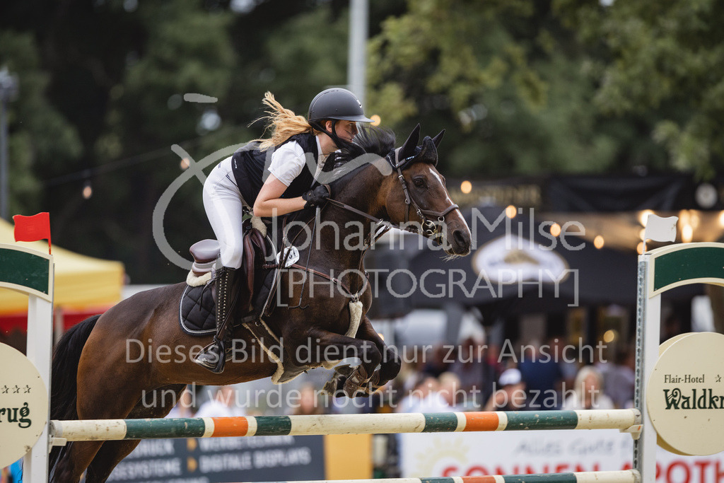 230824_Delbrueck_PonyTrophy-235 | Deine schönsten Turniermomente als professionelle Fotos! Entdecke hochwertige Pferdesport-Fotografie im Online-Shop. Jetzt Fotos finden & bestellen!