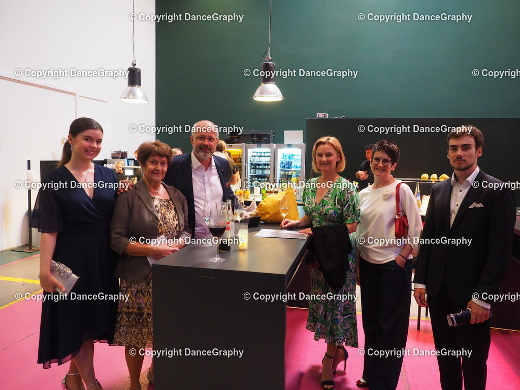 P7261410 | DanceGraphy - Realisiert mit Pictrs.com