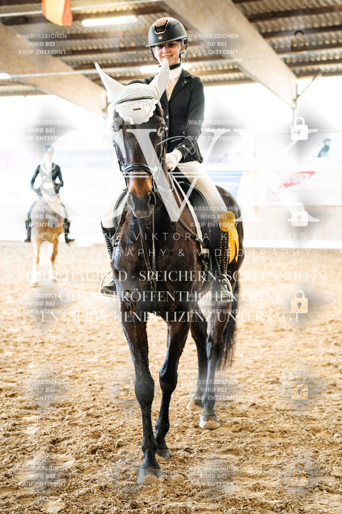 CK703093 | Turnierfotografie Pferdefotografie Trier Rheinland-Pfalz Pferdesport Reitsport Tierfotografie Sportfotografie Pferdevideo Pferdevideografie Equestrianvideography equestrianphotography  - Realisiert mit Pictrs.com