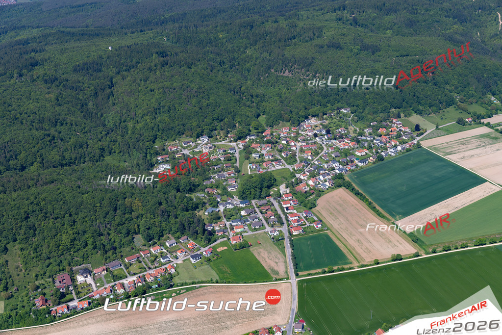 Das Luftbild der Stadt Tegernheim wurde 2021 vom Flugzeug heraus erstellt (keine Drohne) Aufnahmehöhe ca.450 Meter- hohe Bildauflösung und Druck-Qualität garantiert!