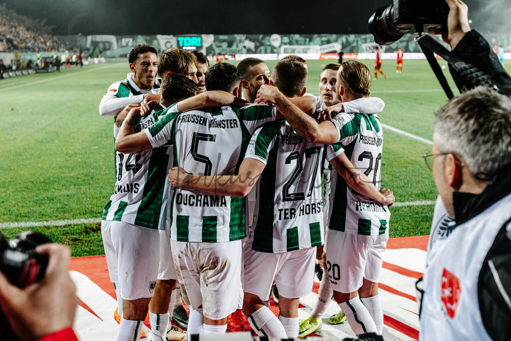 SC Preußen Münster - Fortuna Düsseldorf 1895 | Das ist die Fotodatenbank für authentische Sportfotografie aus Münster: Markus Paletta fotografiert Teams, Sportler:innen, Kinder, Events & Unternehmen. - Realisiert mit Pictrs.com
