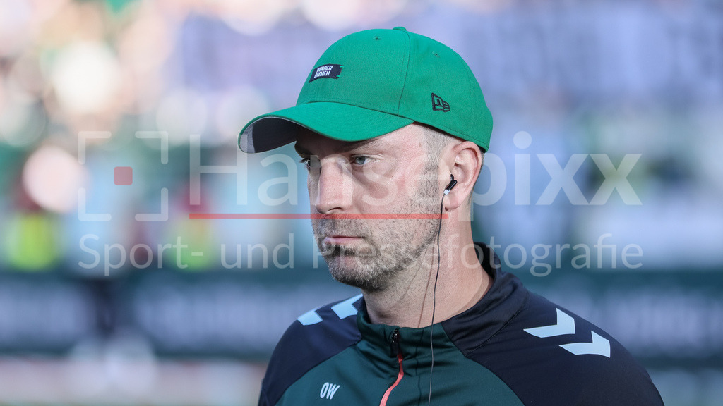 Fussball, Bundesliga, SV Werder Bremen - FC Bayern München | v.li.: Ole Werner (Trainer, Cheftrainer, SV Werder Bremen) Portrait, Nahaufnahme, Einzelfoto, Einzelbild