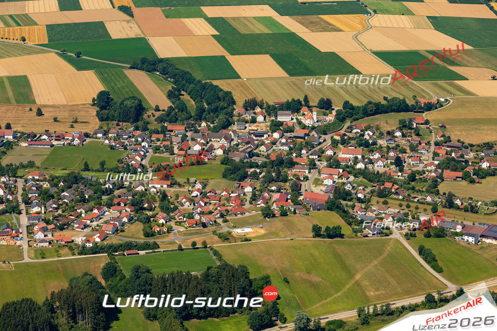 Das Luftbild der Stadt Ebershausen wurde 2022 vom Flugzeug heraus erstellt (keine Drohnen-Aufnahmen) Aufnahmehöhe ca.450 Meter- hohe Bildauflösung und Druck-Qualität. Garantiert!
