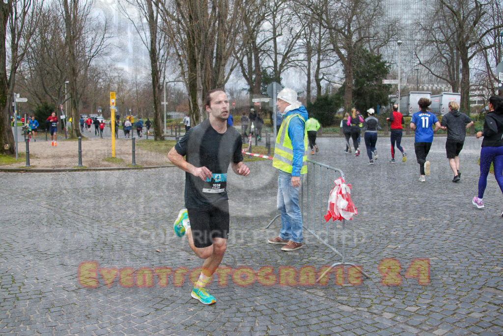 231231_1014_EV4_8155 | Sportfotografie im Rhein-Sieg Kreis, Köln, Bonn, NRW, Rheinland Pfalz, Hessen, etc. Unser Tätigkeitsfeld umfasst den Laufsport vom Volkslauf über den Marathon, Duathlon, Triathon bis zum Ultralauf wie Kölnpfad Ultra oder Schindertrail.
