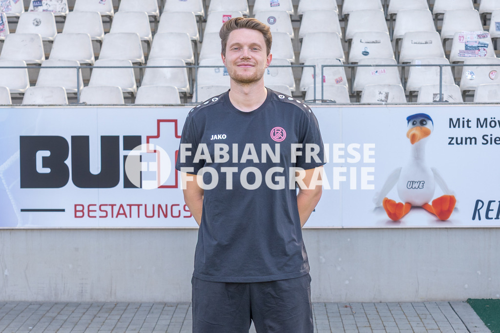 Rot-Weiss Essen; 3. Liga, Portraettermin 2026/2027, Foto: Eibner-Pressefoto/Fabian Friese | TOBIAS SCHMIDT (Athletiktrainer / Head of Performance)Rot-Weiss Essen; 3. Liga, Portraettermin 2026/2027, Foto: Eibner-Pressefoto/Fabian Friese - Realisiert mit Pictrs.com