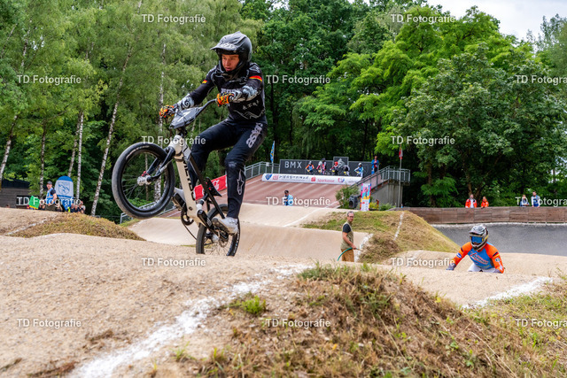 BayBMX2026-05125 | Fotogalerie von Thomas Dettweiler mit Eventbildern und lizenzfreien Fotos. Perfekt als Wandbild, für Büro, Website oder private Nutzung. - Realisiert mit Pictrs.com