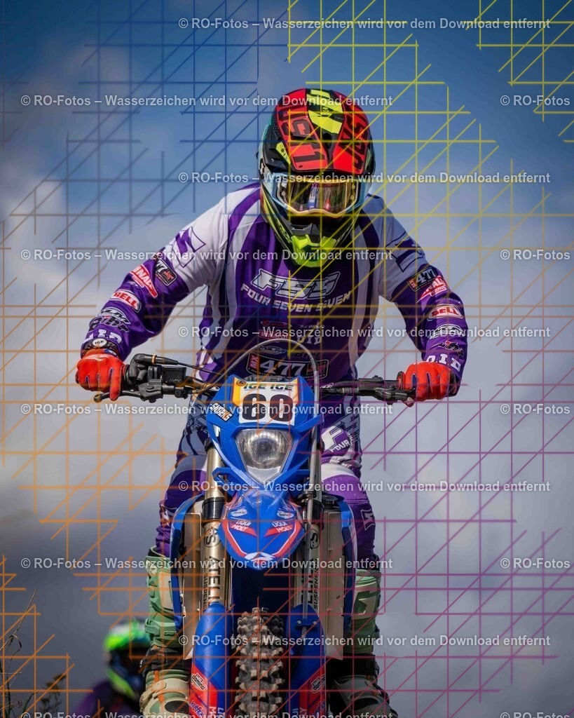 DSC02578 20250913 Bad Windsheim | Sportfotografie von RO-Fotos: Motorsport, Motocross, Enduro, Laufveranstaltungen und Triathlon. Professionelle Fotos von Sportlern und Events. - Realisiert mit Pictrs.com