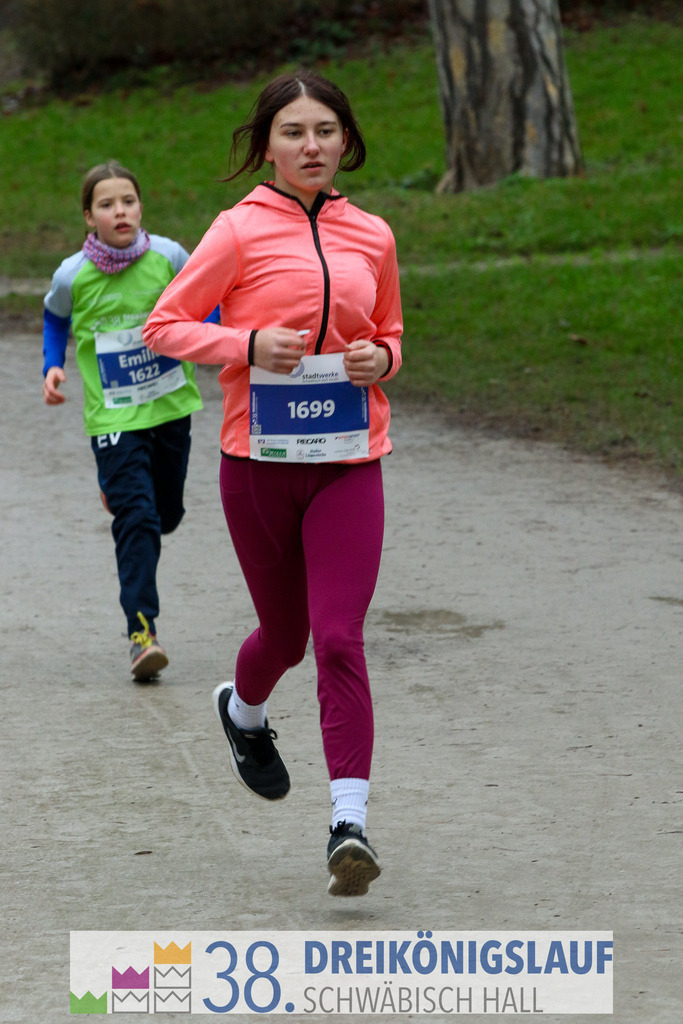 1700m Stadtwerke Jugendlauf | 3 Koenigslauf 2024 1700m Stadtwerke Jugendlauf - Realisiert mit Pictrs.com
