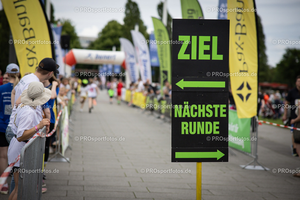 Stadionlauf Köln, 26.05.2024 | Impressionen von Stadionlauf Köln am 26.05.2024 rund um das RheinEnergie-Stadion in Koeln-Müngersdorf.