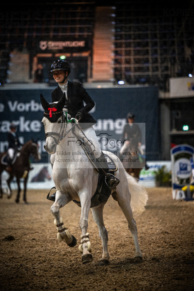 DOS_0150 | Entdecke hochwertige Reitturnierfotos von Foto Oger. Professionell, emotional und authentisch – jetzt Lieblingsmomente im Shop bestellen.Deutschlandweite Turnierfotografie. - Realisiert mit Pictrs.com