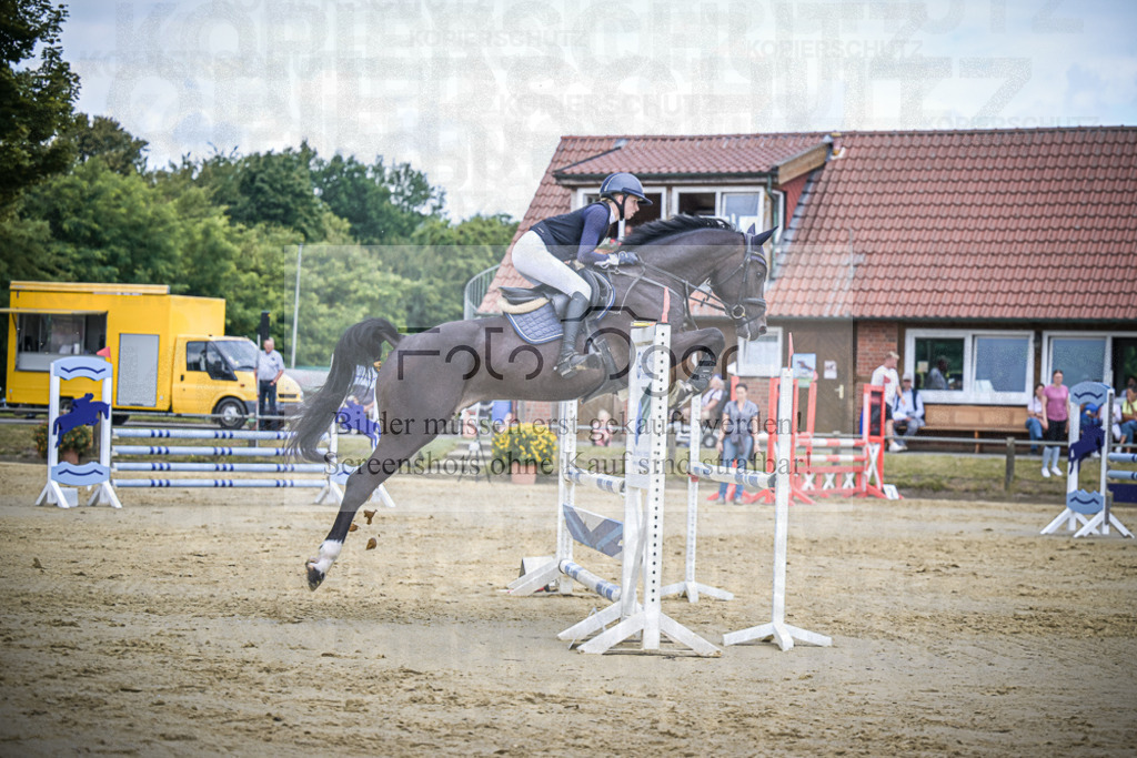 DOS_9116 | Entdecke hochwertige Reitturnierfotos von Foto Oger. Professionell, emotional und authentisch – jetzt Lieblingsmomente im Shop bestellen.Deutschlandweite Turnierfotografie. - Realisiert mit Pictrs.com