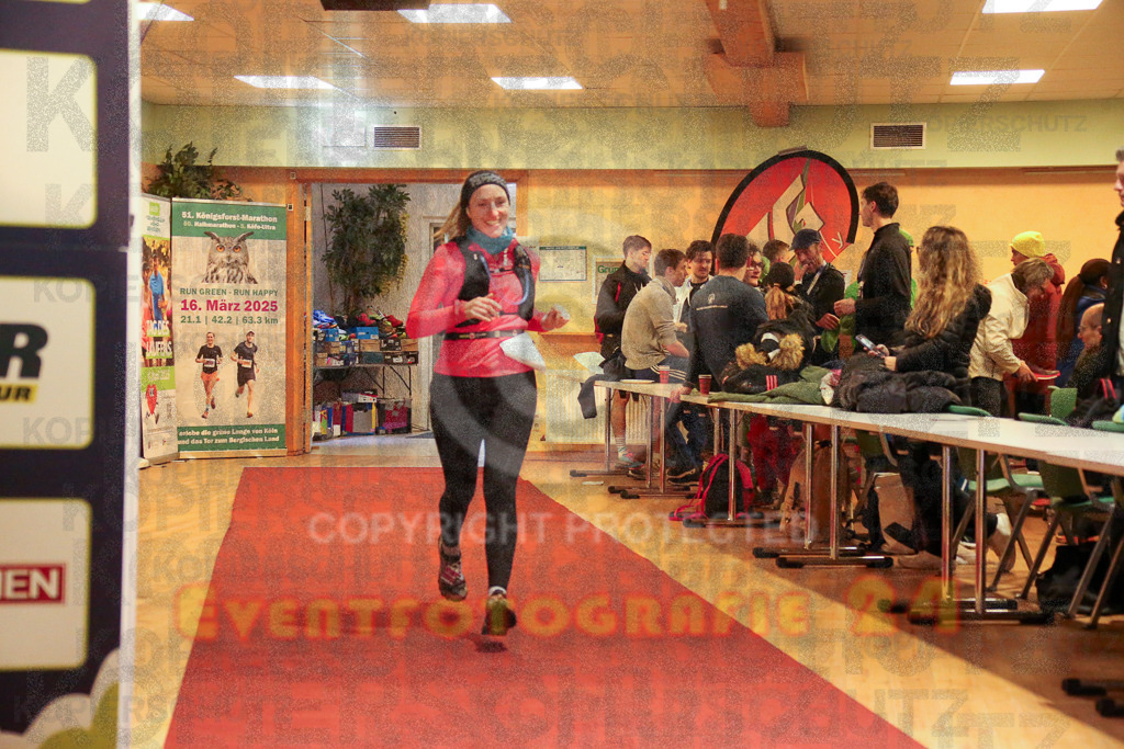 241208_1157_EX1_7044 | Sportfotografie im Rhein-Sieg Kreis, Köln, Bonn, NRW, Rheinland Pfalz, Hessen, etc. Unser Tätigkeitsfeld umfasst den Laufsport vom Volkslauf über den Marathon, Duathlon, Triathon bis zum Ultralauf wie Kölnpfad Ultra oder Schindertrail.