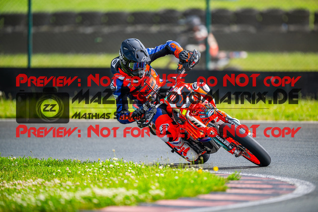 MaZZes_FotoMatrix_240621_6007705_8559 | GELB