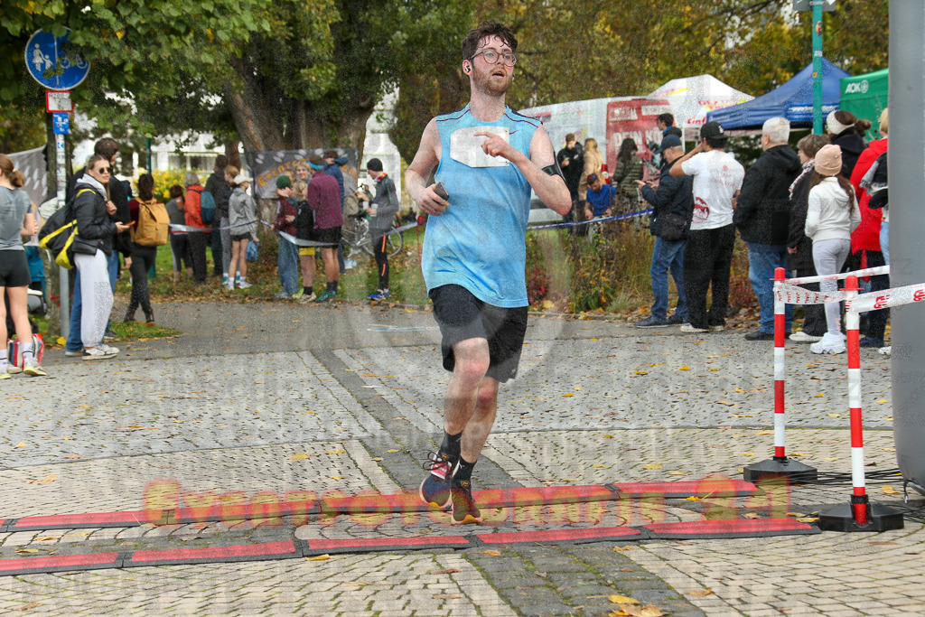 241020_1108_EX1_1183 | Sportfotografie im Rhein-Sieg Kreis, Köln, Bonn, NRW, Rheinland Pfalz, Hessen, etc. Unser Tätigkeitsfeld umfasst den Laufsport vom Volkslauf über den Marathon, Duathlon, Triathon bis zum Ultralauf wie Kölnpfad Ultra oder Schindertrail.