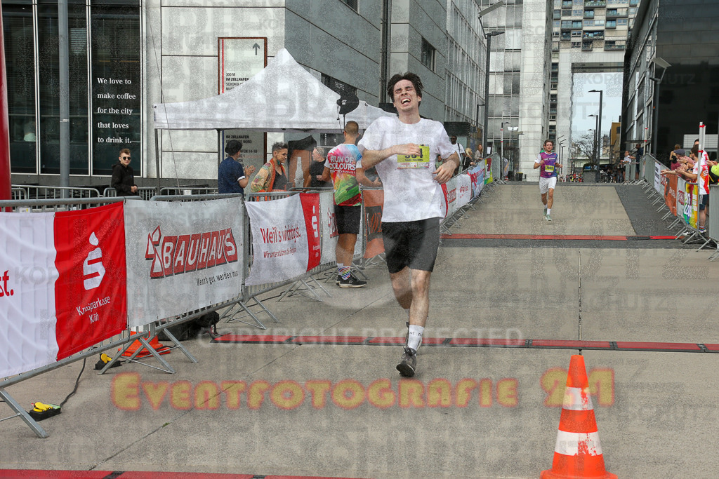 250920_1321_EX1_4129 | Sportfotografie im Rhein-Sieg Kreis, Köln, Bonn, NRW, Rheinland Pfalz, Hessen, etc. Unser Tätigkeitsfeld umfasst den Laufsport vom Volkslauf über den Marathon, Duathlon, Triathon bis zum Ultralauf wie Kölnpfad Ultra oder Schindertrail.