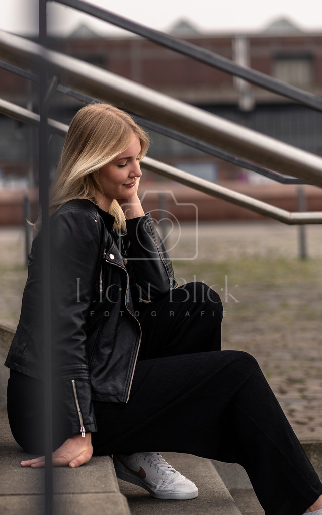 7M302879 2 Kopie | <licht-blick-fotografie><shooting><portraitshooting><tiershooting><landschaftsbilder><shootingbuchen><buchen><fotografbremen> <fotograf niedersachsen><fotografin Bremen und niedersachsen><carshooting><automobilfotografie><auto> - Realisiert mit Pictrs.com
