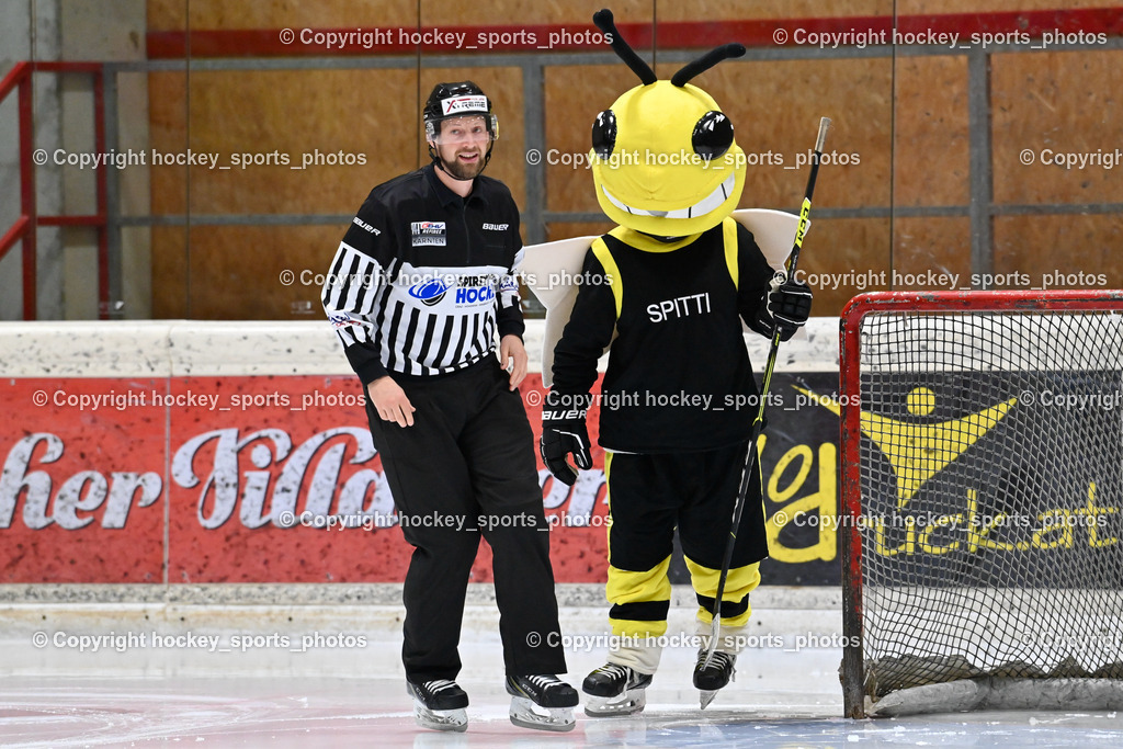 EC Hornets Spittal vs. ESC Steindorf 23.2.2024 | MIKE David Norbert Referee, Maskotchem Spitti EC Hornets Spittal, EC Hornets Spittal vs. ESC Steindorf 23.2.2024, EC Hornets Spittal vs. ESC Steindorf 23.2.2024 am 23.02.2024 in Spittal an der Drau (Eissportzentrum Spittal), Austria, (Photo by Bernd Stefan)