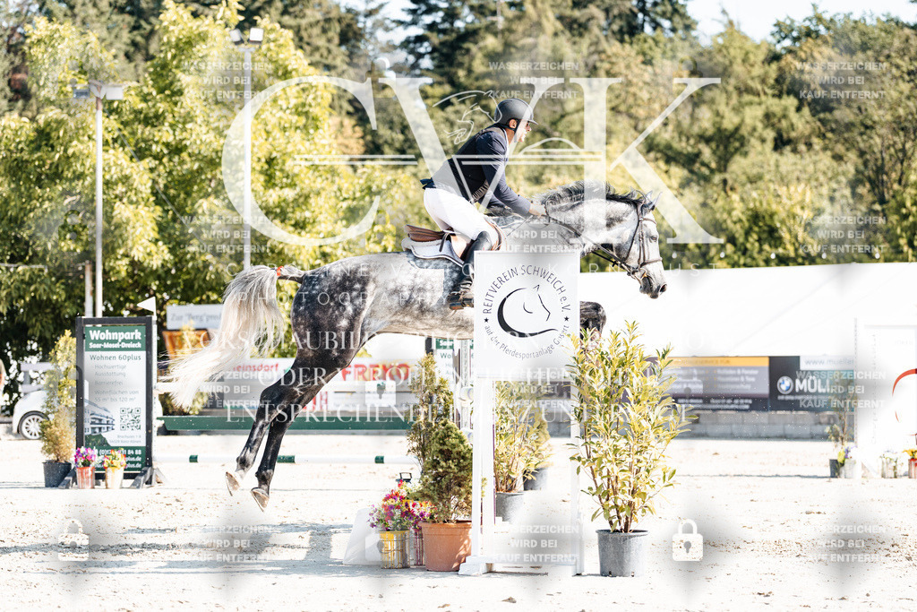 CK902102 | Turnierfotografie Pferdefotografie Trier Rheinland-Pfalz Pferdesport Reitsport Tierfotografie Sportfotografie Pferdevideo Pferdevideografie Equestrianvideography equestrianphotography  - Realisiert mit Pictrs.com