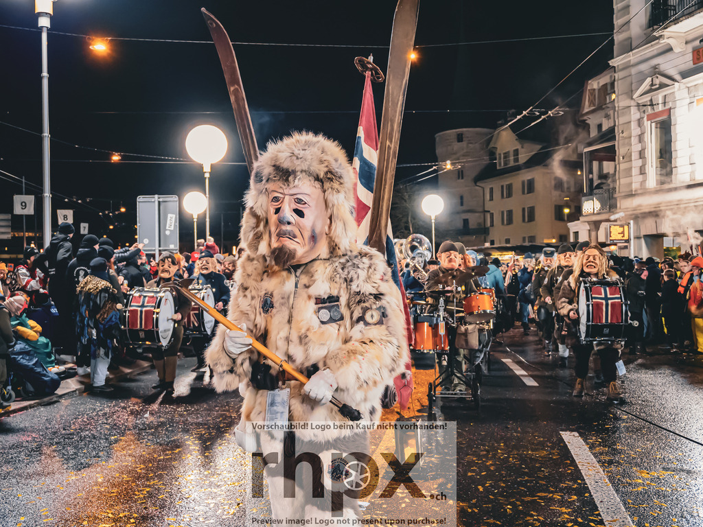Monstercorso 2026 | Stimmungsvolle Fotokunst aus Luzern. Erlebe den Pilatus, den See und die Stadt Luzern in exklusiven Aufnahmen in der Fotogalerie & Shop. - Realisiert mit Pictrs.com