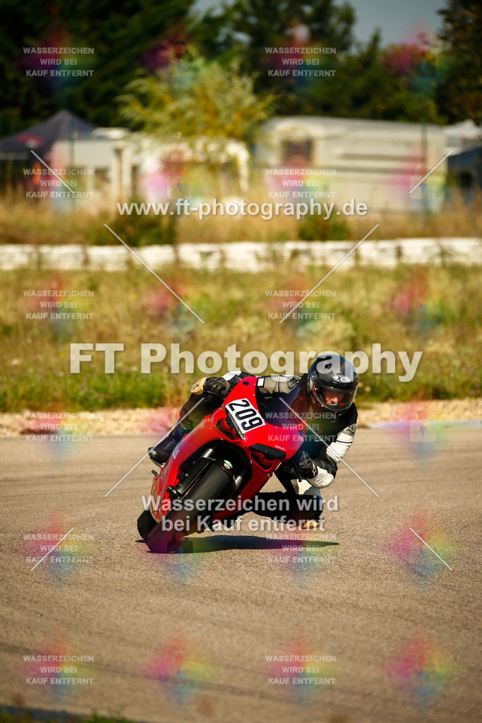_MOT8773 | Hier findet Ihr Bilder von Touristenfahrten auf der Nürburgring Nordschleife oder von anderen Veranstaltungen die ich besucht habe. Viel Spass beim Durch Schauen 