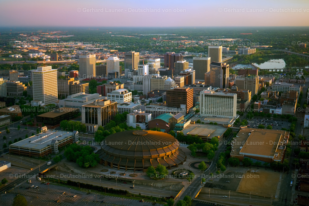 USA5687 | Downtown Richmond Virginia, USA