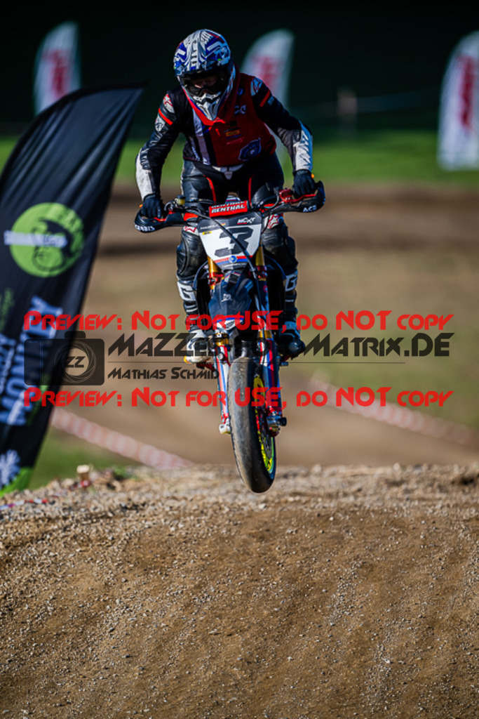 MaZZes_FotoMatrix_220903_9212 | UE40