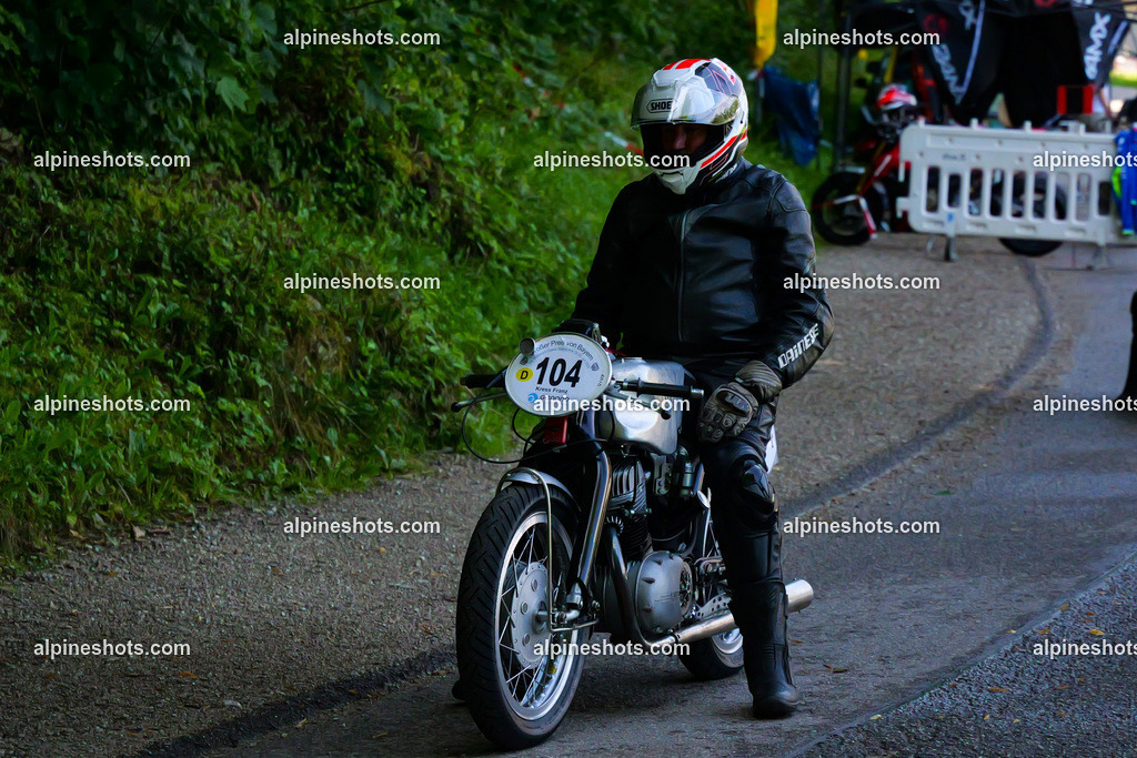 P1036614 | Erleben Sie atemberaubende, hochqualitative Fotos Ihrer Fahrt entlang der malerischen Alpenstraßen. Besuchen Sie alpineshots.com, um professionelle Aufnahmen Ihrer unvergesslichen Reise zu finden und zu kaufen - Realisiert mit Pictrs.com