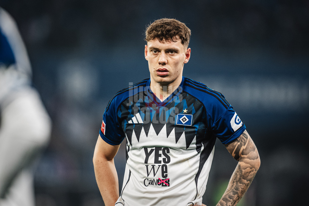 Fußball | Männer | Saison 2025/2026 | 1. Fußball-Bundesliga | 10. Spieltag | Hamburger SV vs. Borussia Dortmund | 08.11.2025 | Nicolai Remberg (#21, HSV)