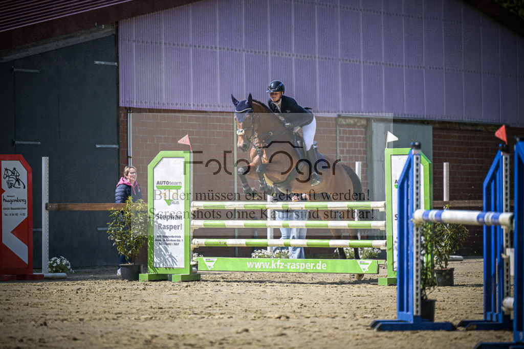DOS_7842 | Entdecke hochwertige Reitturnierfotos von Foto Oger. Professionell, emotional und authentisch – jetzt Lieblingsmomente im Shop bestellen.Deutschlandweite Turnierfotografie. - Realisiert mit Pictrs.com