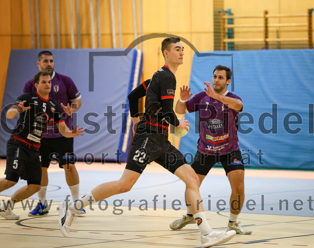 2024-09-21_038_SpVgg_Altenerding_gegen_TSV_1861_Mainburg | Erding, Deutschland, 21.09.2024:Handball, Bezirksoberliga Männer 2024 / 2025, 1. Spieltag, SpVgg Altenerding gegen TSV 1861 Mainburg, Endergebnis: 36:20Sebastian Rauscher (TSV 1861 Mainburg, #22), Simon Rüdiger (SpVgg Altenerding, #7)Foto: Christian Riedel / fotografie-riedel.net