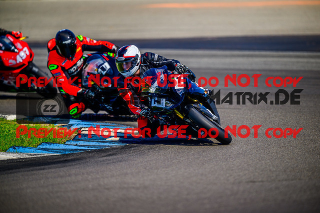 MaZZes_FotoMatrix_240520_6021986_7766 | WEISS