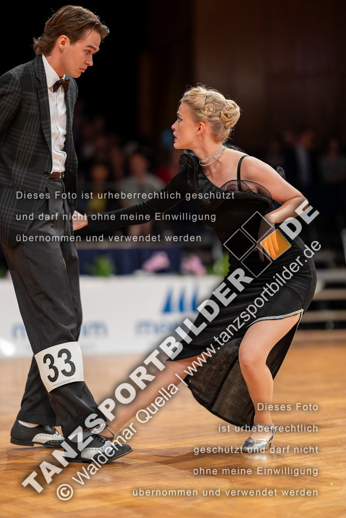 20230812-14143 | Hier finden Sie Tanz Bilder vom Latein und Standard Formationen tanzen. Sportbilder vom Tanzsport. Schöne Fotos und von Weltmeisterschaft, Europameisterschaft, Bundesliga, Regionalliga, Oberliga und Landesliga sowie von GOC Stuttgart, DanceComp, WM Bremen