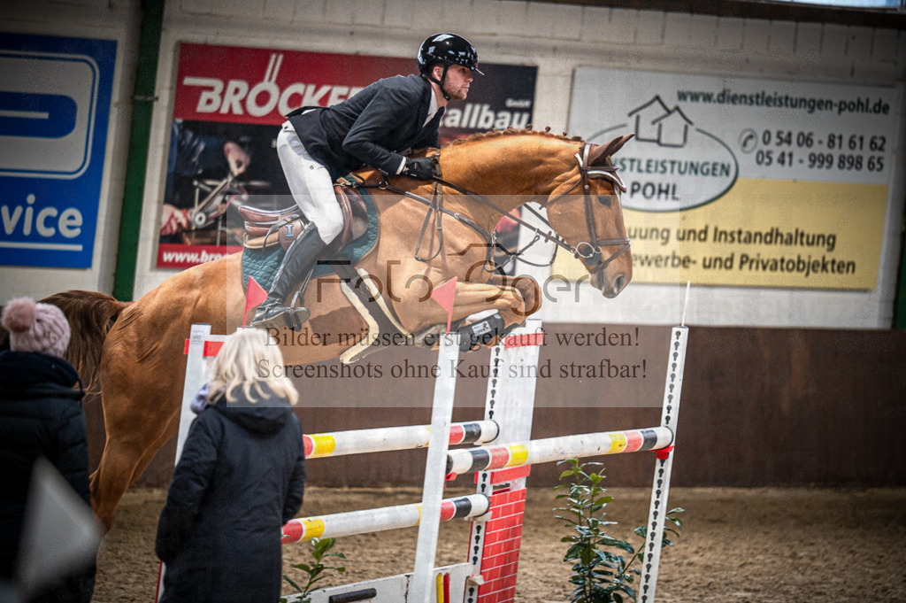 Hallenreittunier Voxtrup 2023 | Entdecke hochwertige Reitturnierfotos von Foto Oger. Professionell, emotional und authentisch – jetzt Lieblingsmomente im Shop bestellen.Deutschlandweite Turnierfotografie. - Realisiert mit Pictrs.com