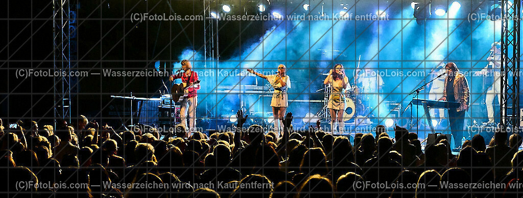 ALP2363_MAGIC of ABBA_MAMMA MIA | (C)FotoLois.com, Alois Spandl, MAMMA MIA - What a Show mit THE MAGIC of ABBA im Stadtpark Wieselburg, Fr 11. Aug. 2023.