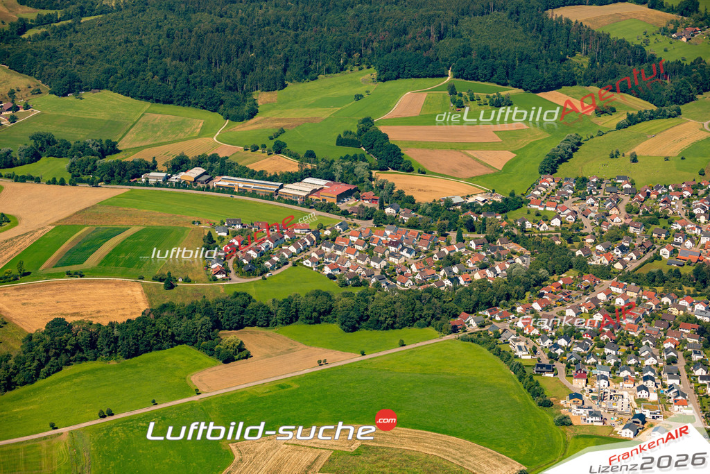Das Luftbild zeigt :  Ottenbach - Die Luftaufnahme wurde 2024 vom UL-Flugzeug aus erstellt ( keine Drohne ) - Hochauflösende Luftaufnahme - Für grossformatige Ausdrucke geeignet. Die Geschenkidee !Mit Lizenz und Bildrechte bestellbar