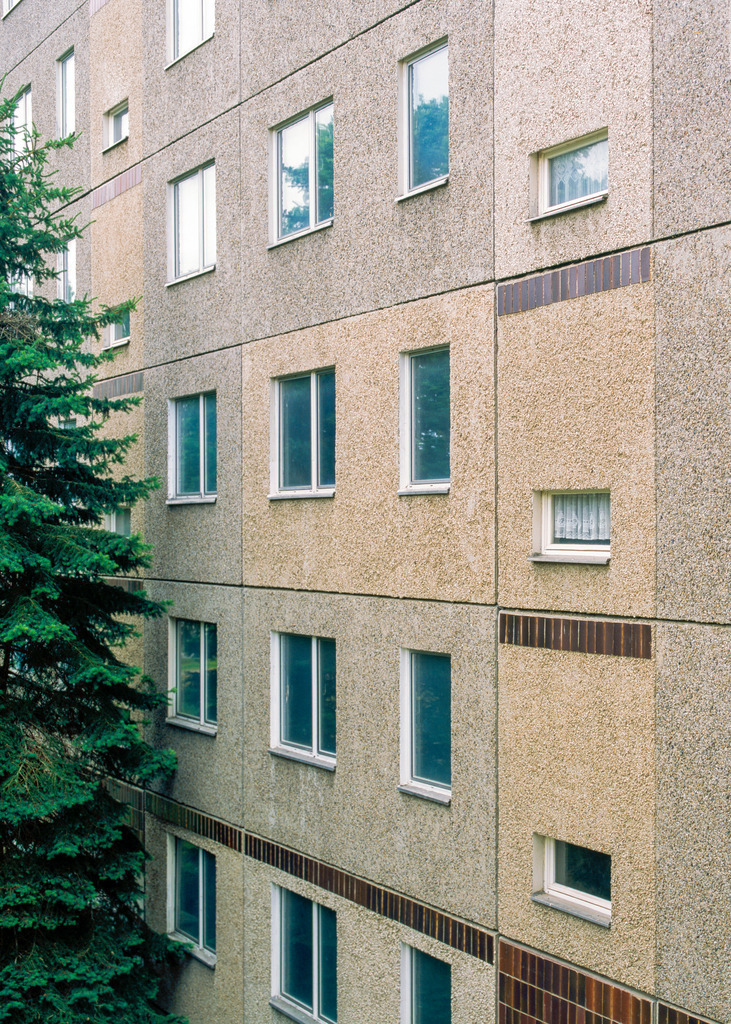Leipzig–Grünau | Liliensteinstraße 29, WBS70 – Ostmoderne - Realisiert mit Pictrs.com