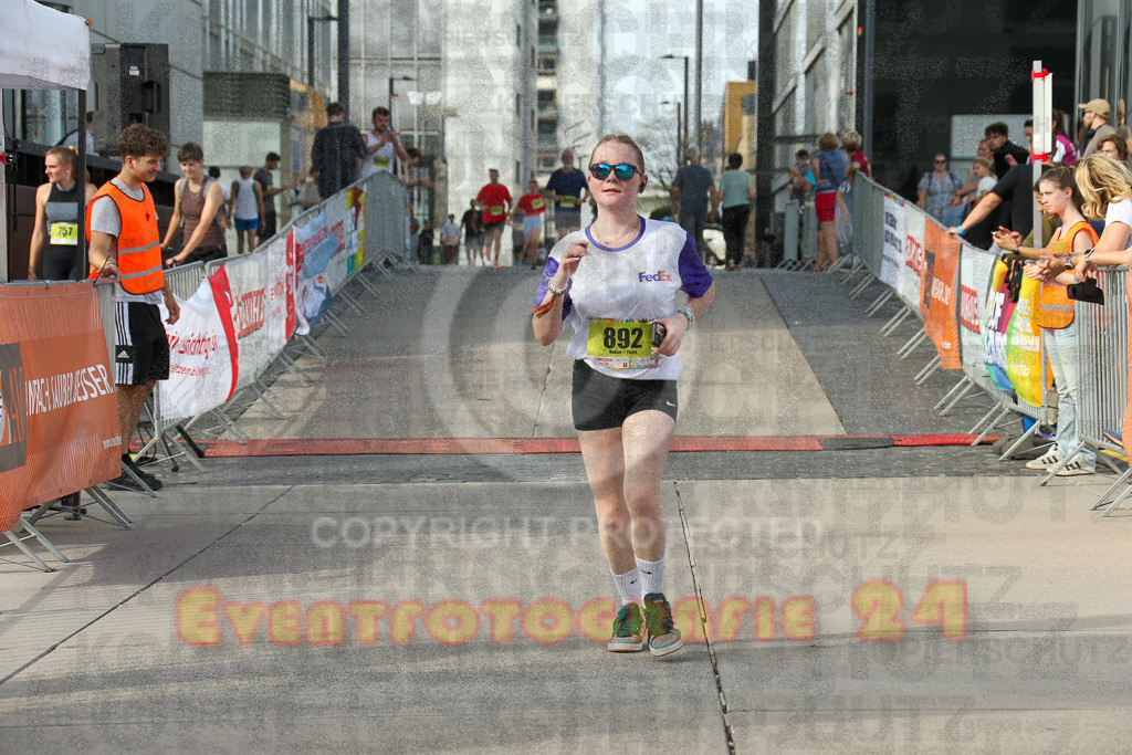 250920_1540_EX1_0400 | Sportfotografie im Rhein-Sieg Kreis, Köln, Bonn, NRW, Rheinland Pfalz, Hessen, etc. Unser Tätigkeitsfeld umfasst den Laufsport vom Volkslauf über den Marathon, Duathlon, Triathon bis zum Ultralauf wie Kölnpfad Ultra oder Schindertrail.