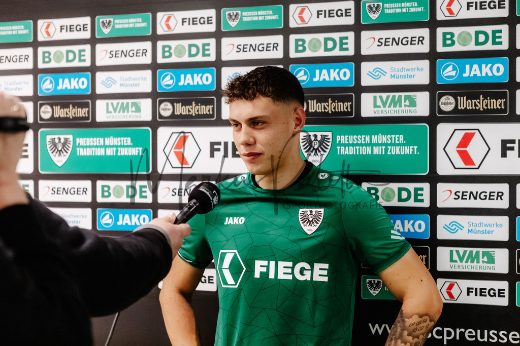 Regionalliga West, Saison 2022/2023, 13. Spieltag: SC Preußen Münster - 1. FC Düren | Regionalliga West, Saison 2022/2023, 13. Spieltag: SC Preußen Münster - 1. FC Düren am 22.10.2022 in Münster (Preußenstadion), Deutschland, Foto: sportfotografie.ms | Markus Paletta - Realisiert mit Pictrs.com
