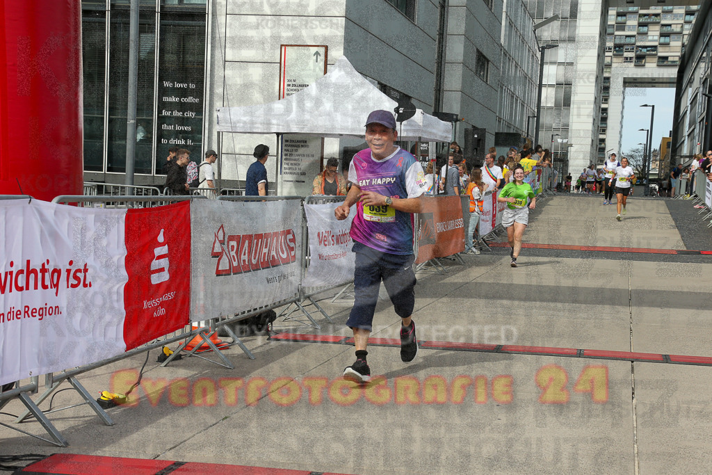 250920_1335_EX1_5684 | Sportfotografie im Rhein-Sieg Kreis, Köln, Bonn, NRW, Rheinland Pfalz, Hessen, etc. Unser Tätigkeitsfeld umfasst den Laufsport vom Volkslauf über den Marathon, Duathlon, Triathon bis zum Ultralauf wie Kölnpfad Ultra oder Schindertrail.