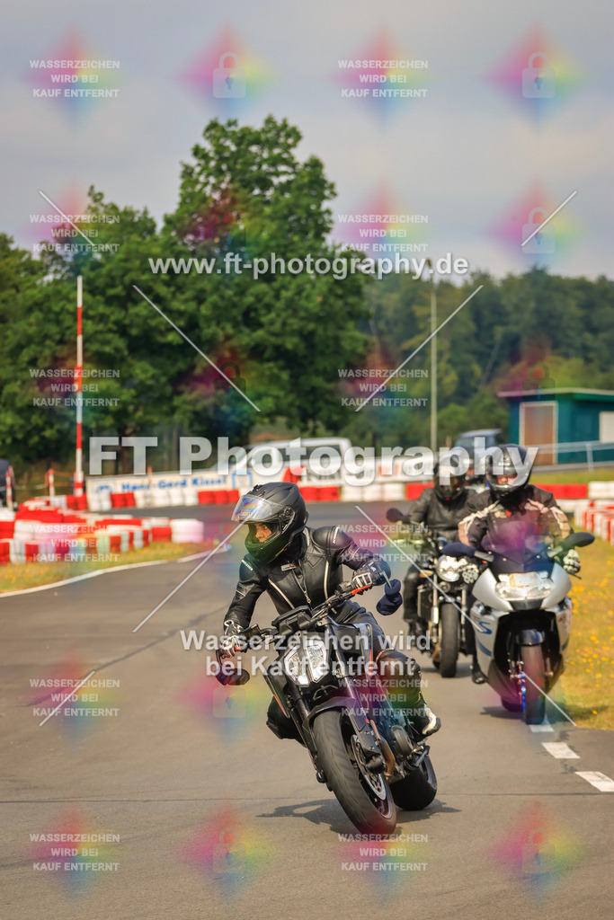 _DSK2293 | Hier findet Ihr Bilder von Touristenfahrten auf der Nürburgring Nordschleife oder von anderen Veranstaltungen die ich besucht habe. Viel Spass beim Durch Schauen 