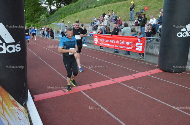19-27-53_ | Meisterchip Fotoshop - Realisiert mit Pictrs.com