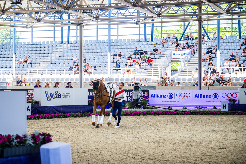 FEI World Championships | Luxembourg Vaulter Philip Bäcker on Ballantine lead by Alexandra Dietrich - Realisiert mit Pictrs.com