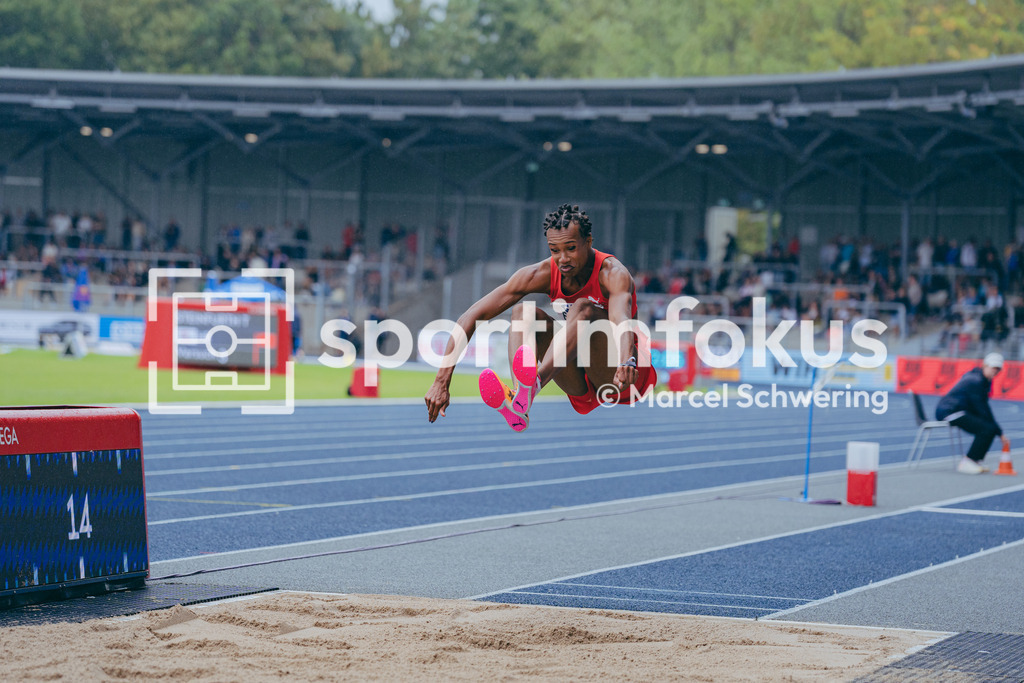 Deutsche Meisterschaften der Frauen und Männer 2026 | Edmond Edoh, LG Nord Berlin, Dreisprung, Deutsche Meisterschaften der Frauen und Männer 2026, Lohrheidestadion Bochum-Wattenscheid, 26.07.2026. Foto: Marcel Schwering / sportimfokus - Realisiert mit Pictrs.com