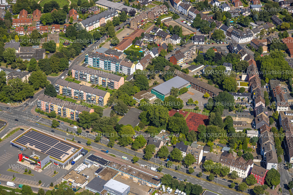 Herne240803557 | Luftbild, Erich-Fried Gesamtschule mit Baustelle, Miet-Wohnhäuser Horststraße und Balkone mit Markise, Holsterhausen, Herne, Ruhrgebiet, Nordrhein-Westfalen, Deutschland