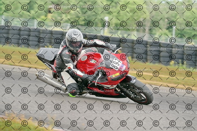 25bt05-0952 | markuskiefer.com - Realisiert mit Pictrs.com