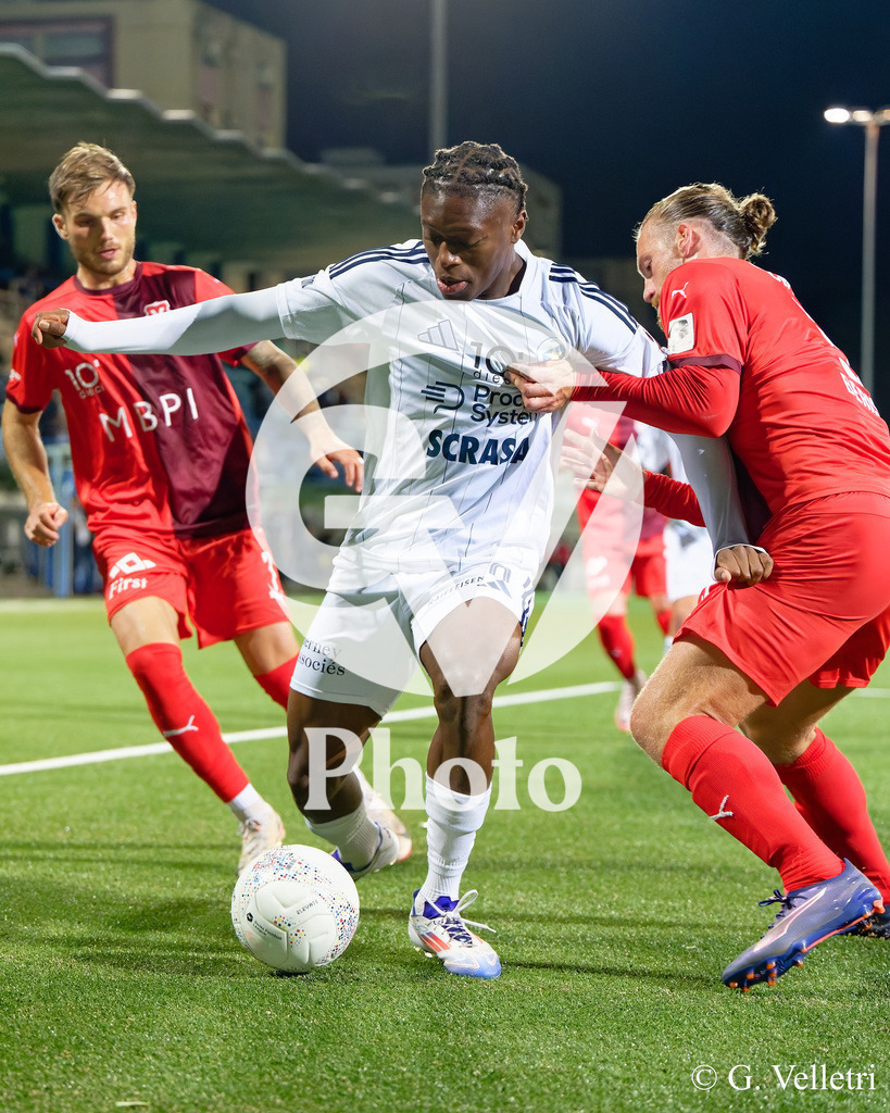 Challenge League - Etoile Carouge FC v FC Vaduz | Bonota Traoré (9 Etoile Carouge FC) in action during the Challenge League game between Etoile Carouge FC and FC Vaduz at Stade de la Fontenette in Carouge, Switzerland