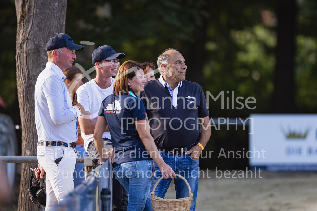 220828_Delbrueck_A2-Spr-263 | Deine schönsten Turniermomente als professionelle Fotos! Entdecke hochwertige Pferdesport-Fotografie im Online-Shop. Jetzt Fotos finden & bestellen!